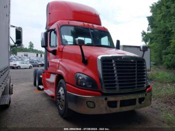  Salvage Freightliner Cascadia 125