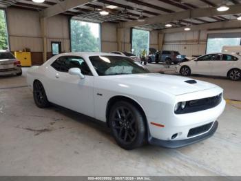  Salvage Dodge Challenger