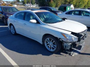  Salvage Nissan Maxima