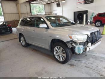  Salvage Toyota Highlander