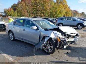  Salvage Nissan Altima