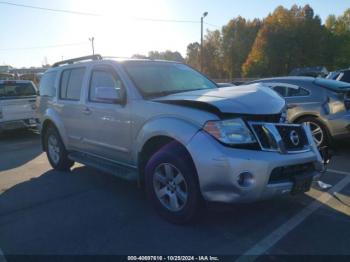  Salvage Nissan Pathfinder