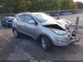  Salvage Hyundai TUCSON