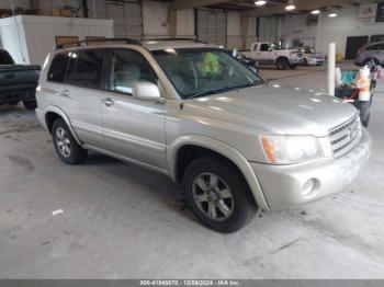  Salvage Toyota Highlander