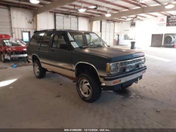  Salvage Chevrolet Blazer