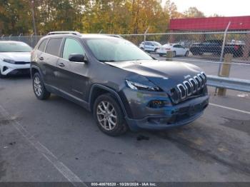  Salvage Jeep Cherokee