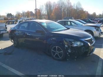  Salvage Nissan Altima