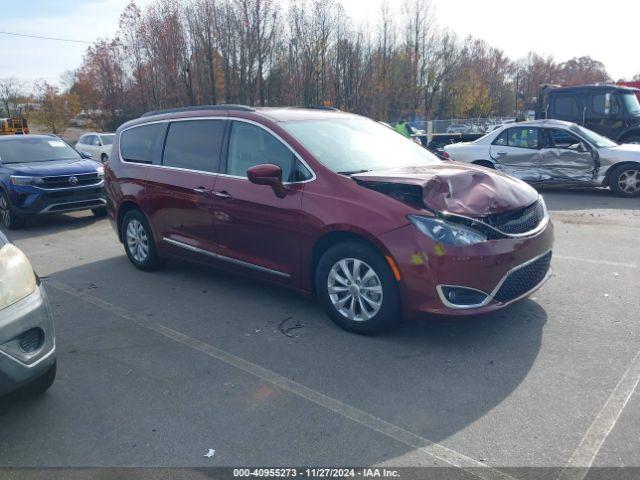  Salvage Chrysler Pacifica