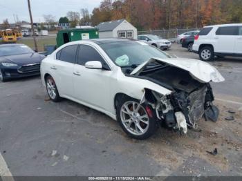  Salvage Nissan Maxima