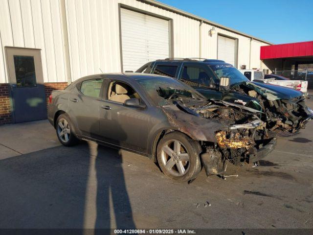  Salvage Dodge Avenger