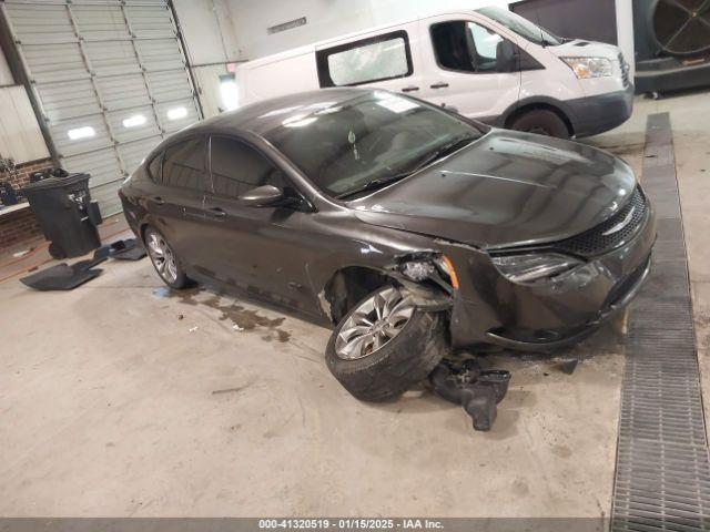  Salvage Chrysler 200