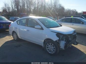  Salvage Nissan Versa