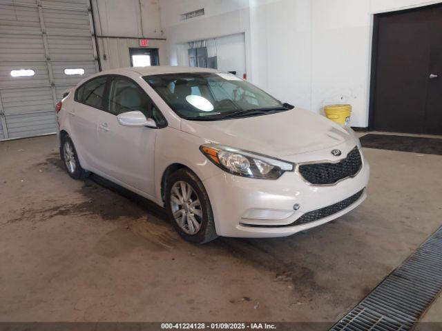  Salvage Kia Forte