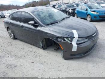  Salvage Chrysler 200