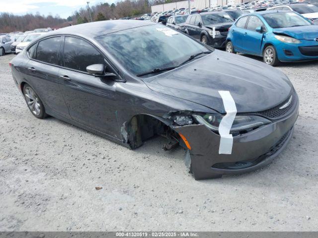  Salvage Chrysler 200