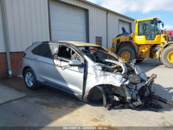  Salvage Ford Edge