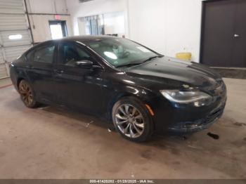  Salvage Chrysler 200