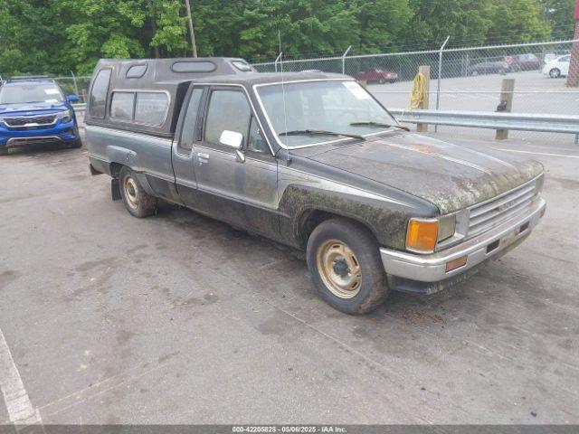 Salvage Toyota Pickup