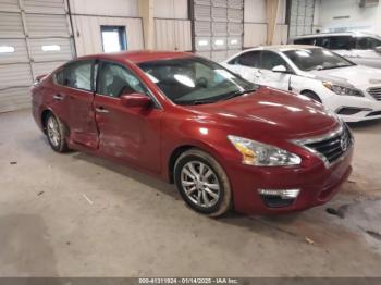  Salvage Nissan Altima