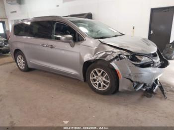  Salvage Chrysler Pacifica