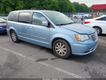  Salvage Chrysler Town & Country