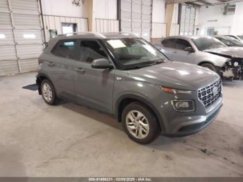  Salvage Hyundai VENUE