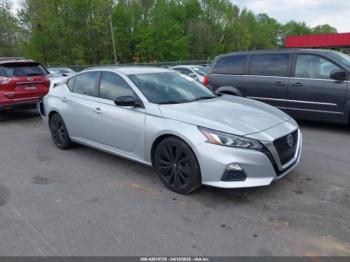  Salvage Nissan Altima