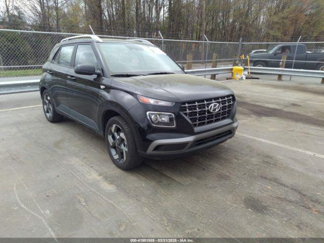  Salvage Hyundai VENUE