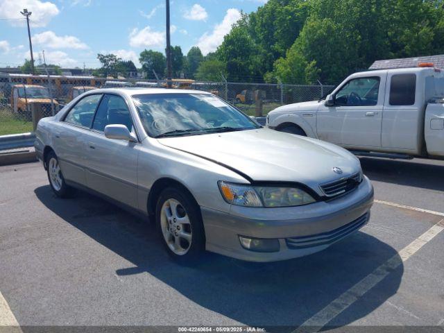  Salvage Lexus Es