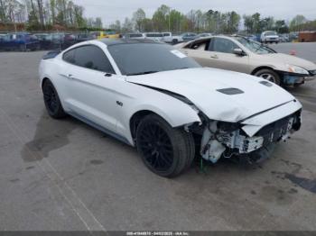  Salvage Ford Mustang