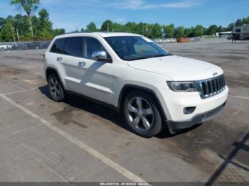  Salvage Jeep Grand Cherokee