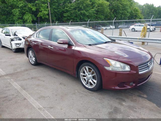  Salvage Nissan Maxima