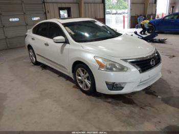  Salvage Nissan Altima