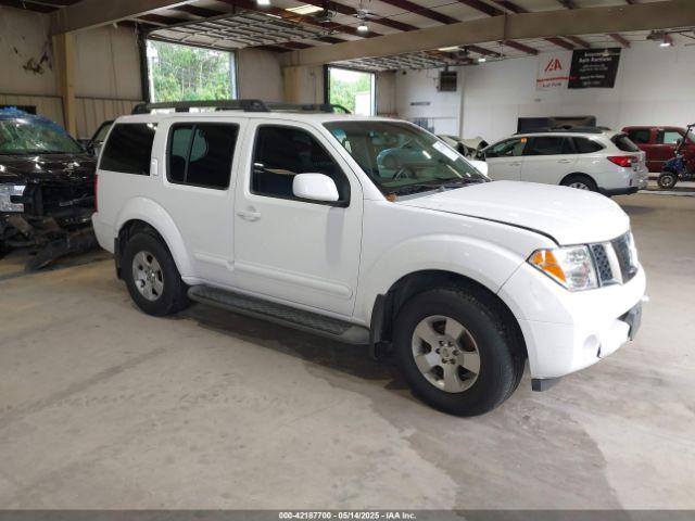  Salvage Nissan Pathfinder