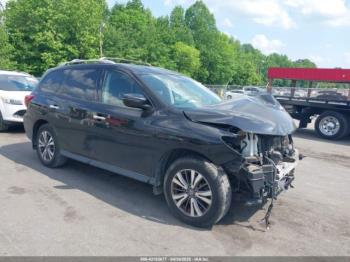  Salvage Nissan Pathfinder