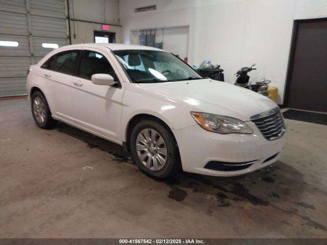  Salvage Chrysler 200
