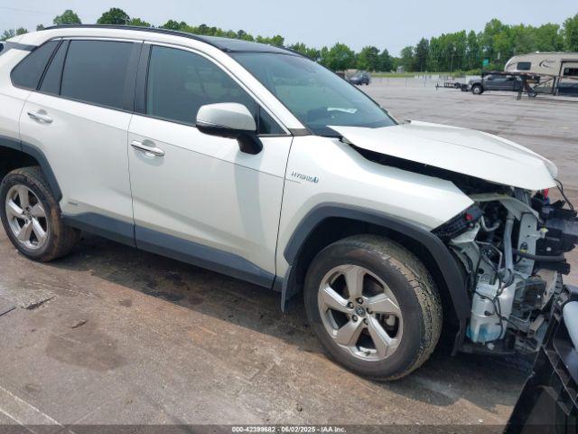 Salvage Toyota RAV4