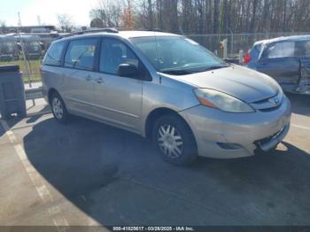  Salvage Toyota Sienna