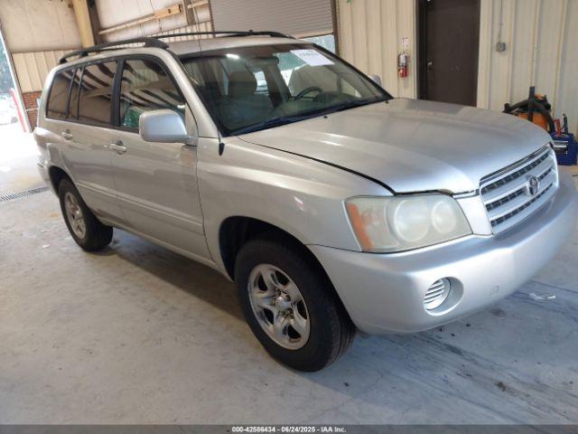  Salvage Toyota Highlander