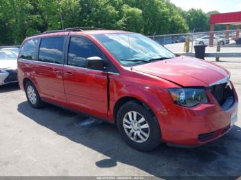  Salvage Chrysler Town & Country