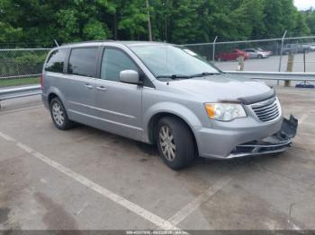 Salvage Chrysler Town & Country