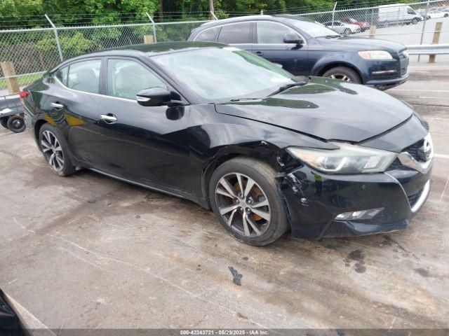  Salvage Nissan Maxima