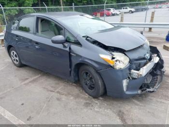  Salvage Toyota Prius