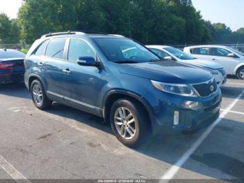  Salvage Kia Sorento