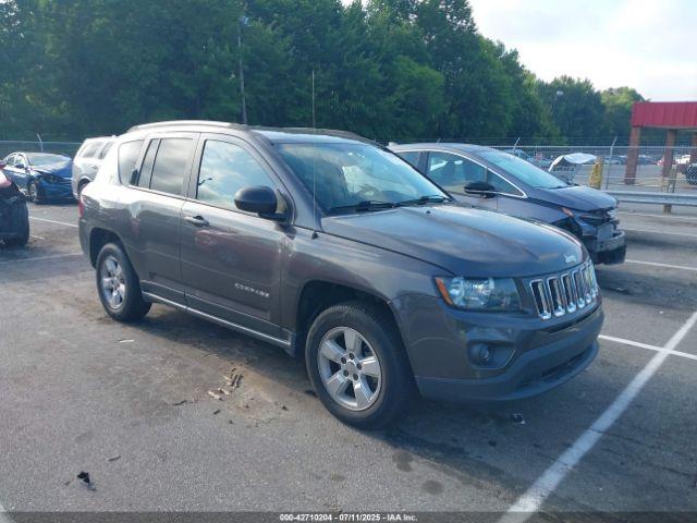 Salvage Jeep Compass