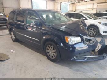  Salvage Chrysler Town & Country