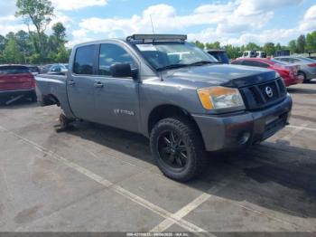  Salvage Nissan Titan