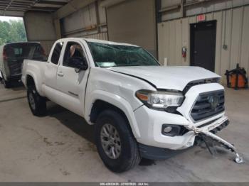  Salvage Toyota Tacoma
