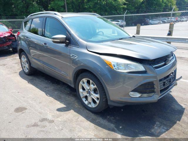  Salvage Ford Escape