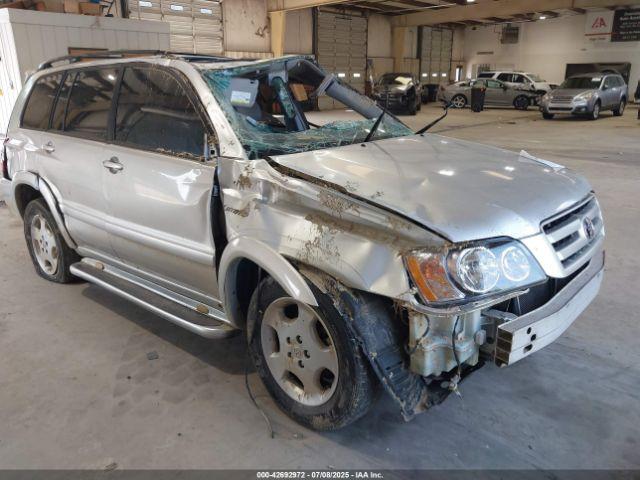  Salvage Toyota Highlander